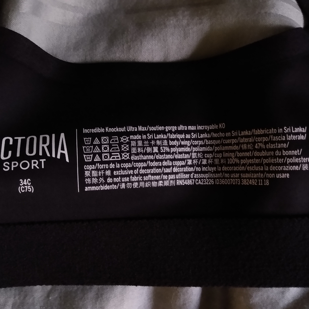 Sports bra